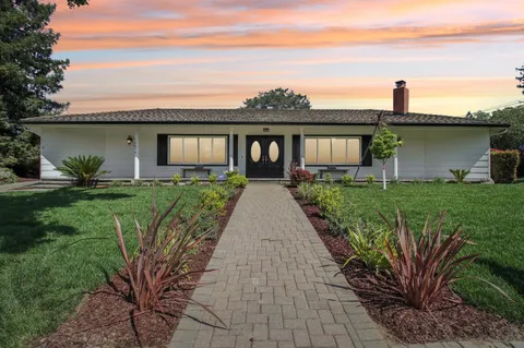 13056 Brandywine Drive, Saratoga, CA 95070 - #: ML82005266