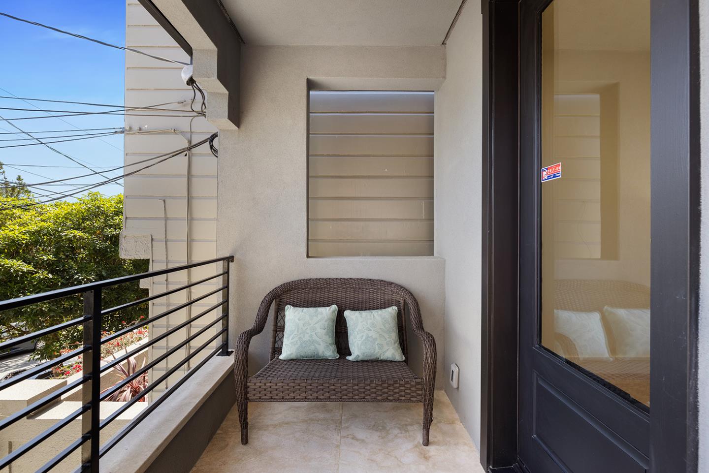 419-419a 38th Avenue