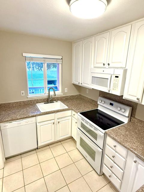 Tiny photo for 84 Rancho Drive #H, SAN JOSE, CA 95111 (MLS # ML82027851)