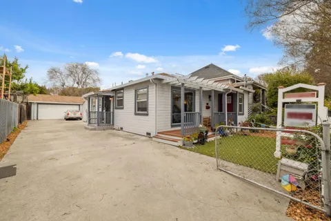 1051 Luther Avenue, San Jose, CA 95126 - MLS#: ML82001803