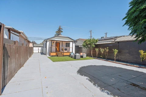 Tiny photo for 1042 69th Avenue, OAKLAND, CA 94621 (MLS # ML82060490)
