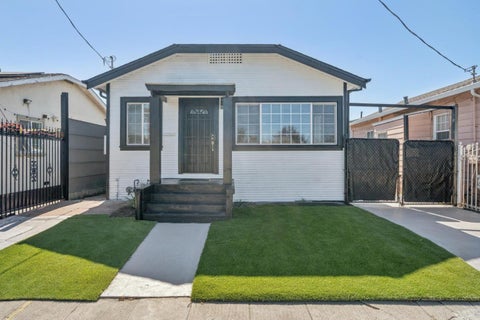 Tiny photo for 1042 69th Avenue, OAKLAND, CA 94621 (MLS # ML82060490)