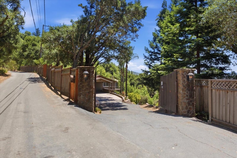 20955 Panorama Drive