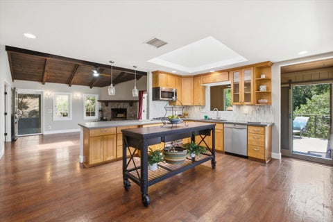Tiny photo for 20955 Panorama Drive, Los Gatos, CA 95033 (MLS # ML82047653)