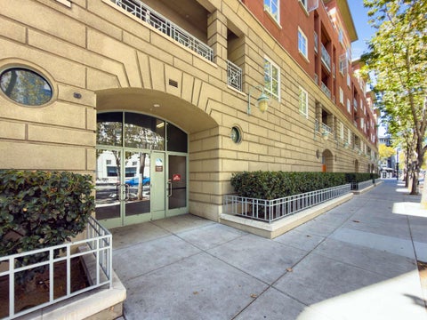 Photo of 130 E San Fernando Street #25, San Jose, CA 95112 (MLS # ML82060927)