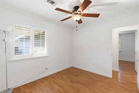 Tiny photo for 50 Nottingham Pl Place, CLAYTON, CA 94517 (MLS # ML82029409)