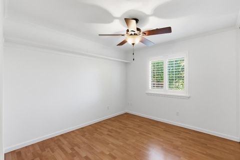 Tiny photo for 50 Nottingham Pl Place, CLAYTON, CA 94517 (MLS # ML82029409)