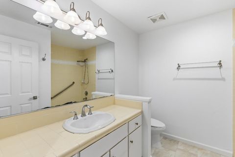 Tiny photo for 50 Nottingham Pl Place, CLAYTON, CA 94517 (MLS # ML82029409)