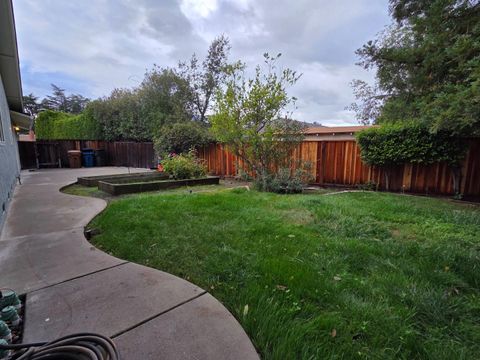 Tiny photo for 50 Nottingham Pl Place, CLAYTON, CA 94517 (MLS # ML82029409)