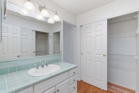 Tiny photo for 50 Nottingham Pl Place, CLAYTON, CA 94517 (MLS # ML82029409)