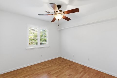 Tiny photo for 50 Nottingham Pl Place, CLAYTON, CA 94517 (MLS # ML82029409)