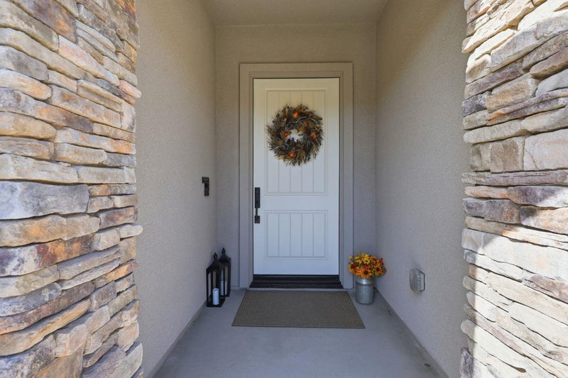 1612 Goldenstar Court