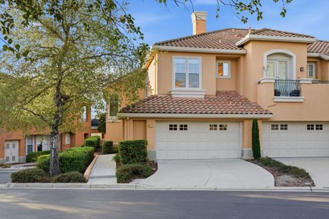 Photo of 6115 Country Club Parkway, San Jose, CA 95138 (MLS # ML82037231)