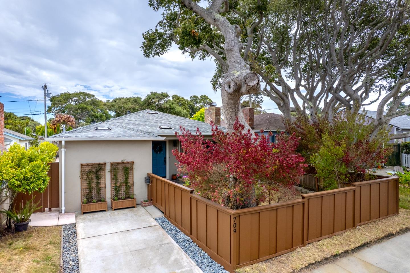 709 Lobos Avenue