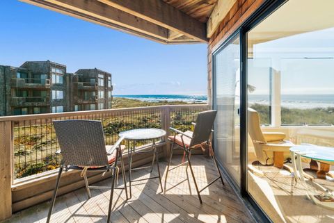 Tiny photo for 101 Shell Drive #255, WATSONVILLE, CA 95076 (MLS # ML82029403)