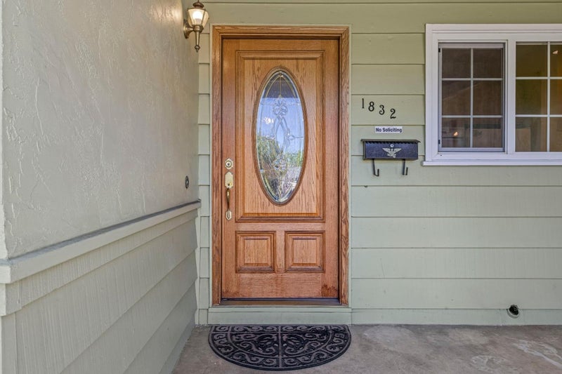 1832 Calistoga Drive