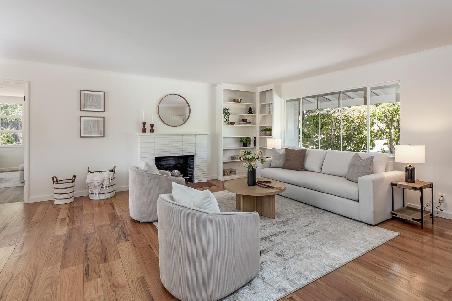 384 Cuesta Drive