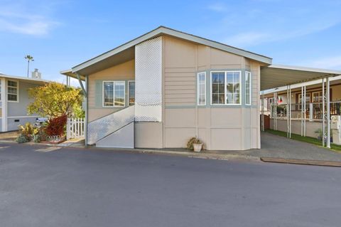 Tiny photo for 1520 E CAPITOL EXPWY Expy #103, SAN JOSE, CA 95121 (MLS # ML82029193)