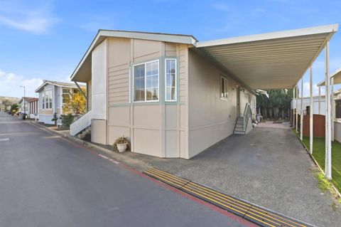 Tiny photo for 1520 E CAPITOL EXPWY Expy #103, SAN JOSE, CA 95121 (MLS # ML82029193)