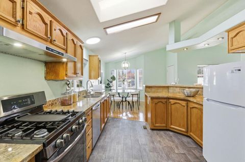 Tiny photo for 1520 E CAPITOL EXPWY Expy #103, SAN JOSE, CA 95121 (MLS # ML82029193)