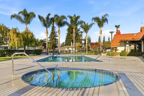 Tiny photo for 1520 E CAPITOL EXPWY Expy #103, SAN JOSE, CA 95121 (MLS # ML82029193)