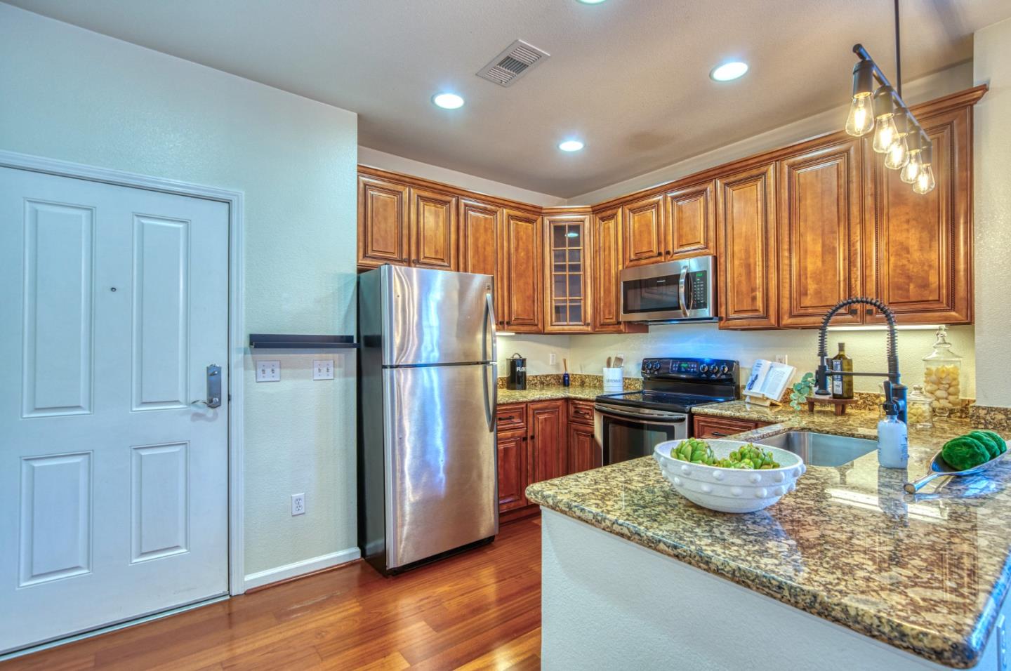 1445 Fruitdale Avenue 101