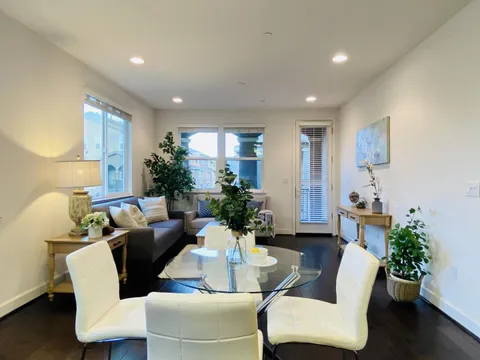 2077 Lee Way, Milpitas, CA 95035 - #: ML82031626