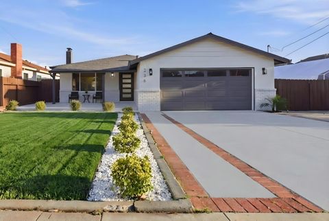 Photo of 236 S Claremont Avenue, San Jose, CA 95127 (MLS # ML82038010)