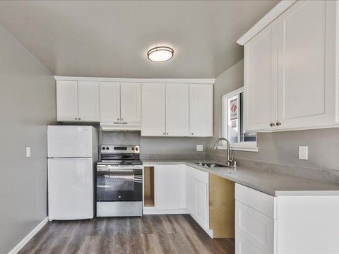 Tiny photo for 750 Bacon Street #2, SAN FRANCISCO, CA 94134 (MLS # ML82027715)