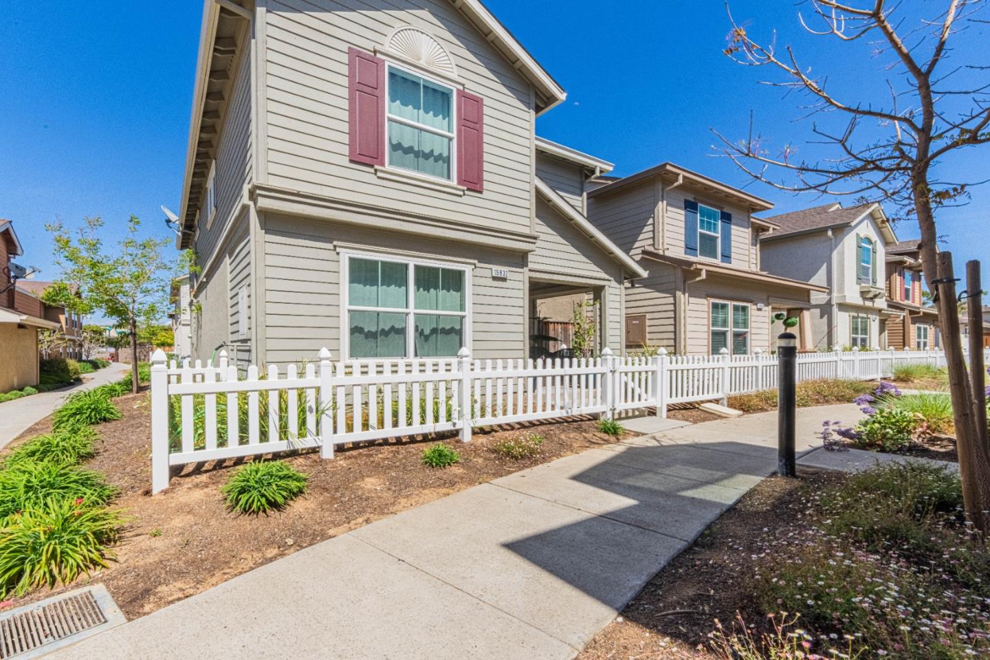 19832 Gabilan View Drive