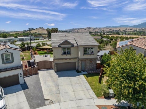 Photo of 503 Cobalt Drive, HOLLISTER, CA 95023 (MLS # ML82051872)