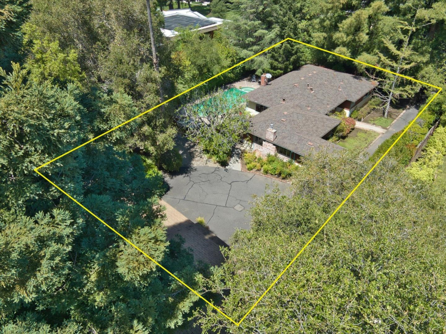 1225 San Mateo Drive