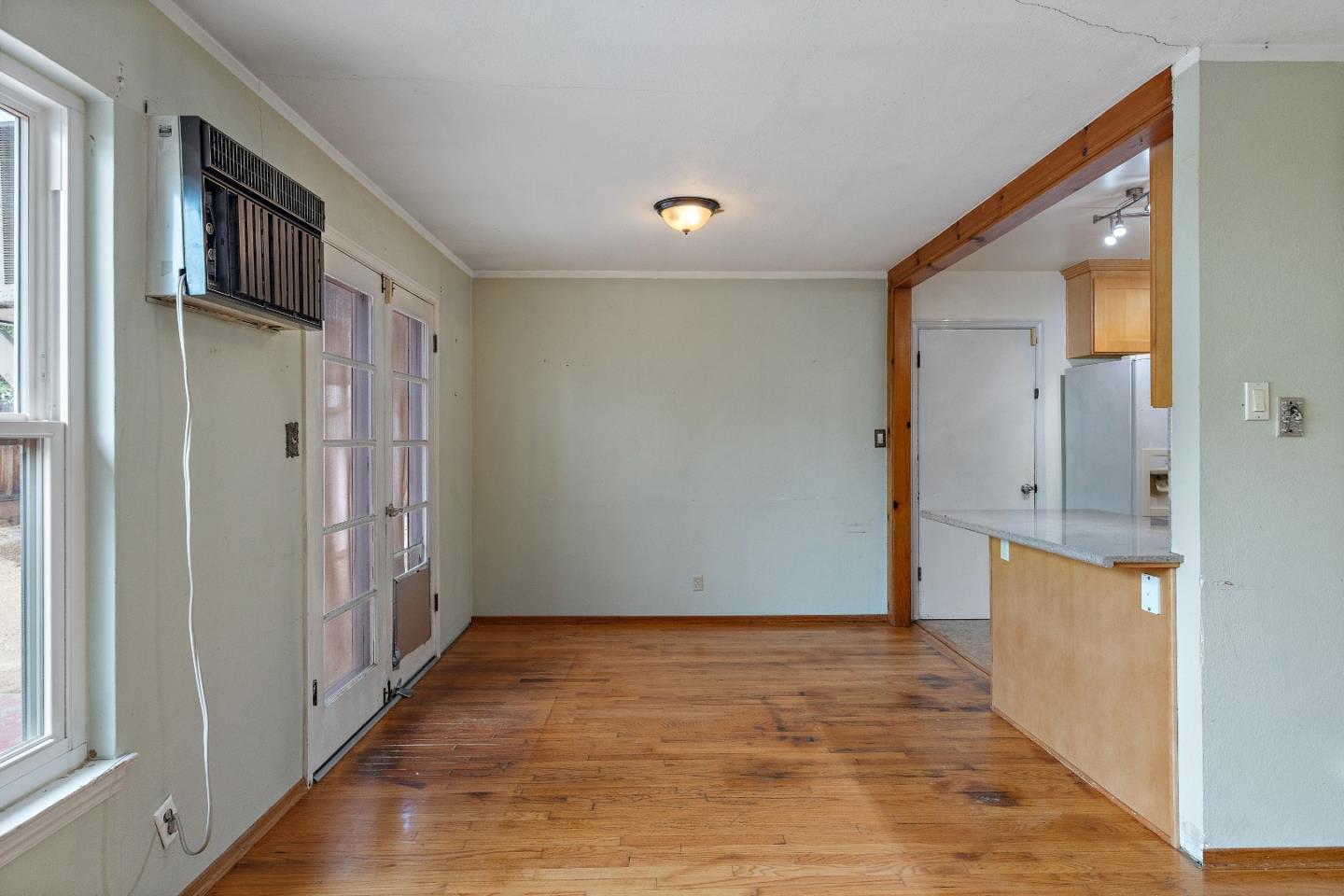 132 Decker Way