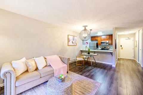 6148 Shelter Creek Lane, San Bruno, CA 94066 - #: ML82030480