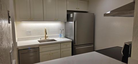 Tiny photo for 124 Flynn Avenue #A, MOUNTAIN VIEW, CA 94043 (MLS # ML82042511)