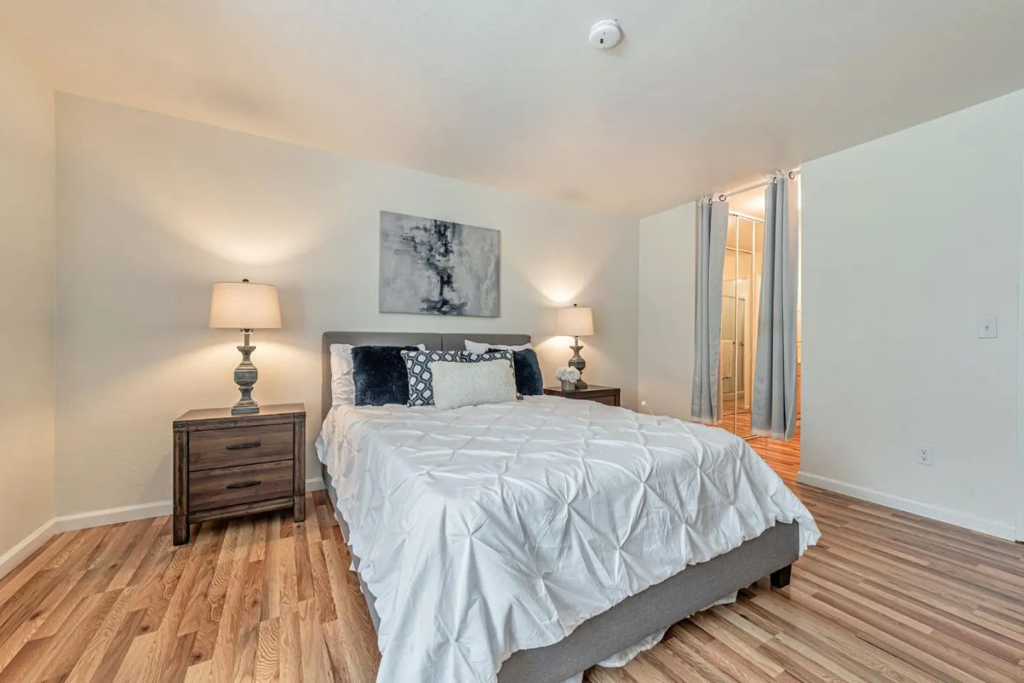 Santa Clara, California 95051, United States, 2 Bedrooms Bedrooms, ,2 BathroomsBathrooms,Residential,Contingent,194877