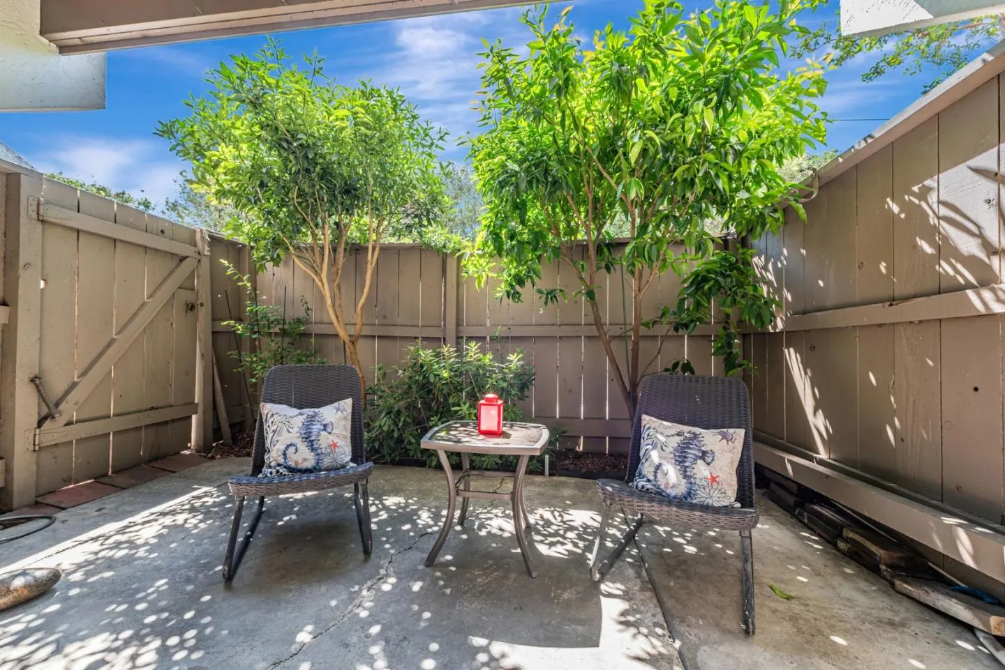 Santa Clara, California 95051, United States, 2 Bedrooms Bedrooms, ,2 BathroomsBathrooms,Residential,Contingent,194877