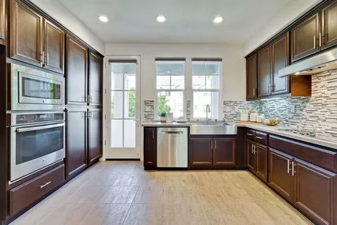 2045 Atlas Loop, Mountain View, CA 94043 - #: ML82025539