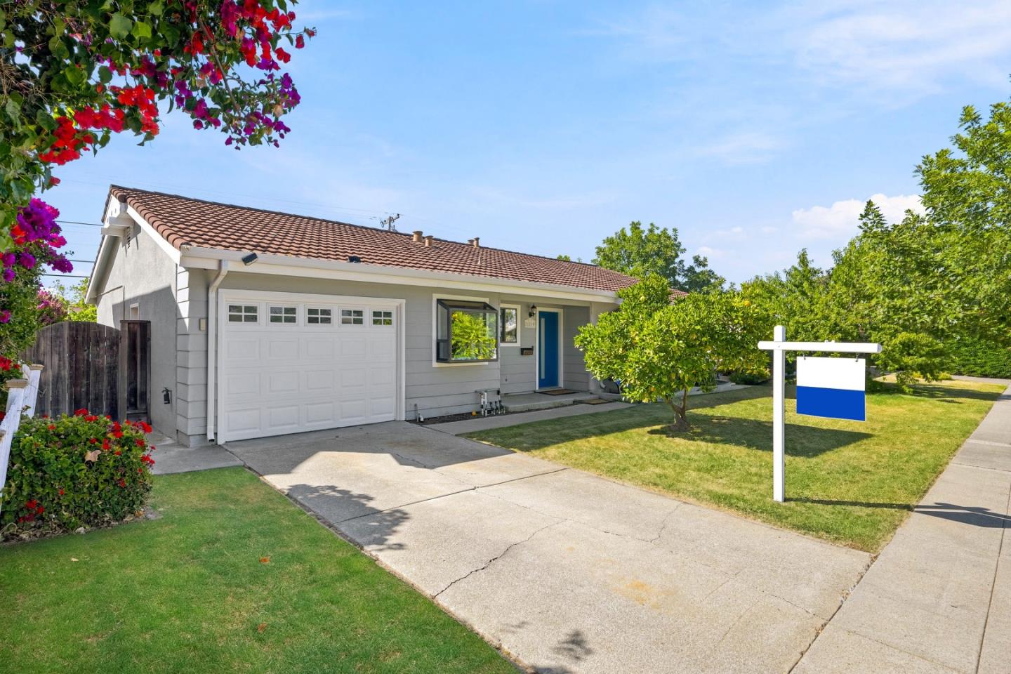 1819 Fallbrook Avenue