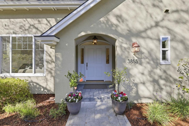 3855 Magnolia Drive