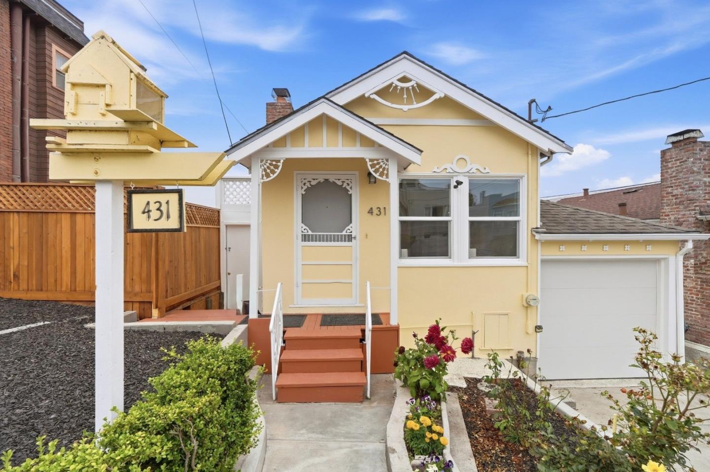 431 Vernon Street