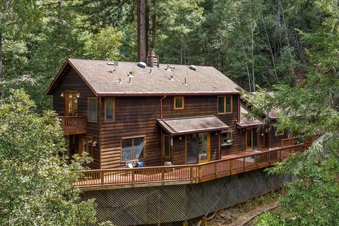 Photo of 489 Northridge Drive, SCOTTS VALLEY, CA 95066 (MLS # ML81991512)