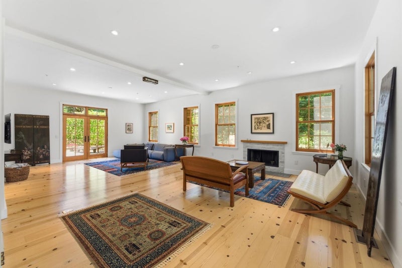 7 San Clemente Drive