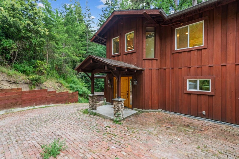 975 Logan Creek Road