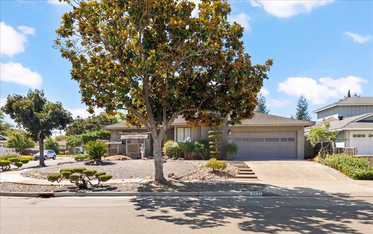 1440 Quartz Way
