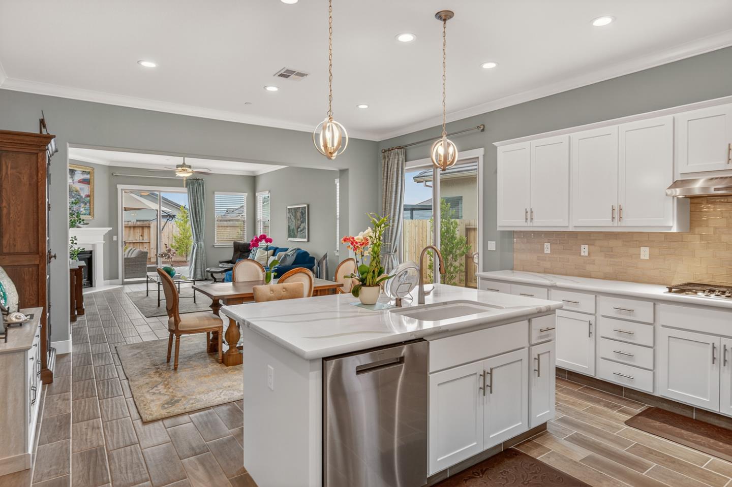 945 Cambria Court