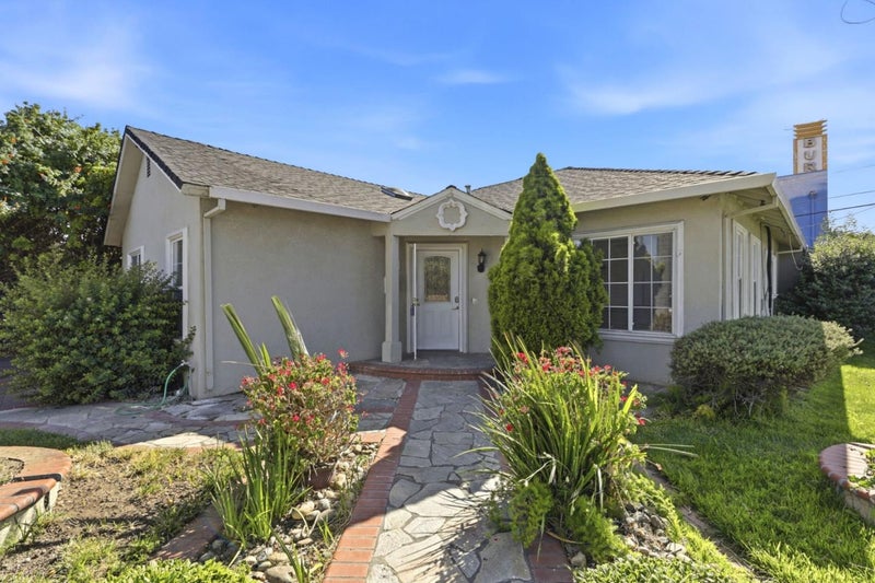 553 Laswell Avenue