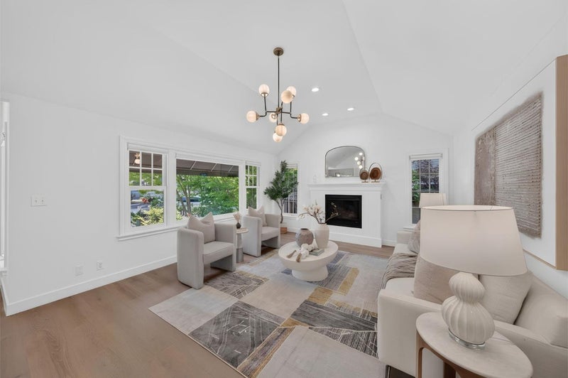 105 Loma Alta Avenue