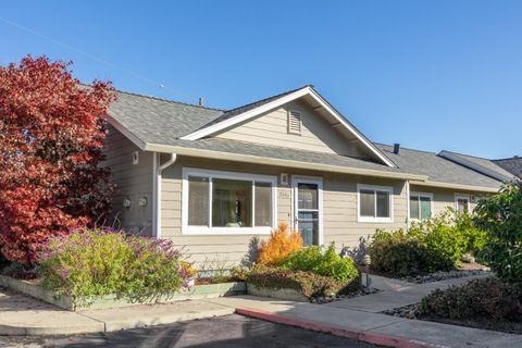 Photo of 3346 Mission Drive, SANTA CRUZ, CA 95065 (MLS # ML82028261)