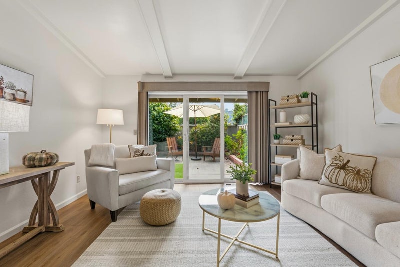 118 Hacienda Carmel 118